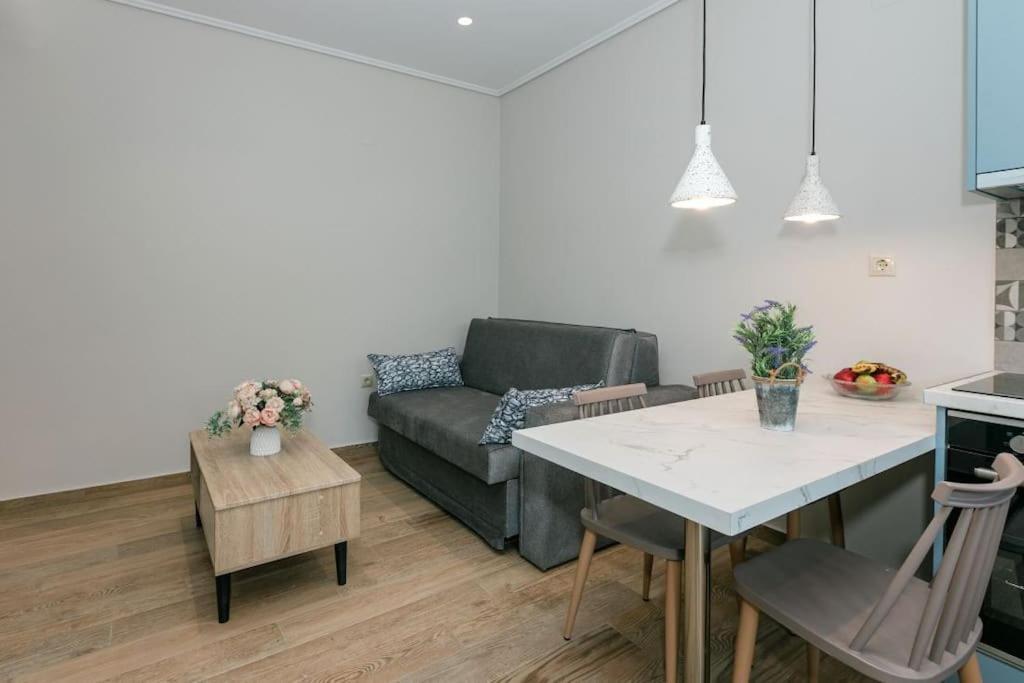 Ναυτικός Όμιλος Nautical Club Apartment Chios Town Ngoại thất bức ảnh